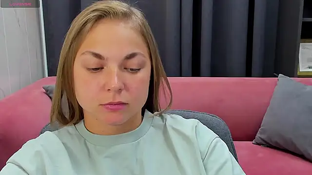 Snapshot of TataArdent chatting on October 22, 2025, 8:19 pm TataArdent online show from October 22, 2025, 8:19 pm