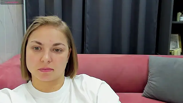 Snapshot of TataArdent chatting on March 10, 2025, 8:01 pm TataArdent online show from March 10, 2025, 8:01 pm