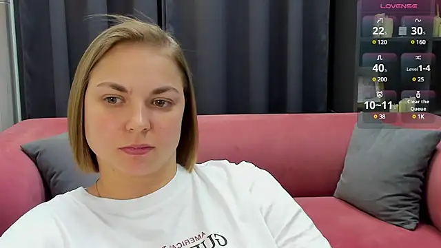 Snapshot of TataArdent chatting on February 24, 2025, 11:30 pm TataArdent online show from February 24, 2025, 11:30 pm