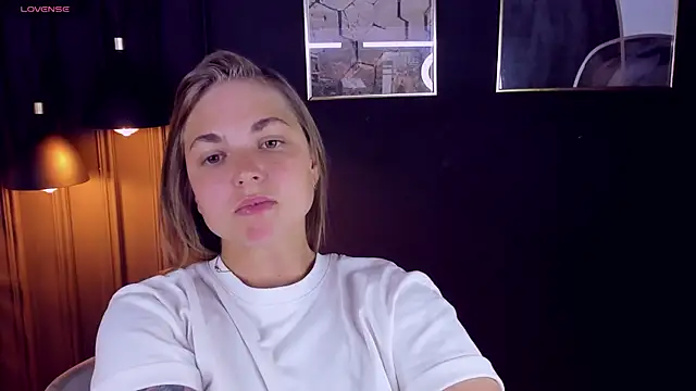 Snapshot of TataArdent chatting on October 28, 2025, 8:19 pm TataArdent online show from October 28, 2025, 8:19 pm