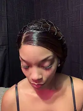 Rakiyahcharms online show from December 21, 2025, 8:20 pm