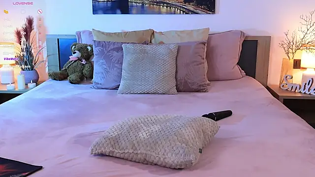 Snapshot of Leila__Sweet chatting on February 1, 2025, 11:31 am Leila Sweet online show from February 1, 2025, 11:31 am