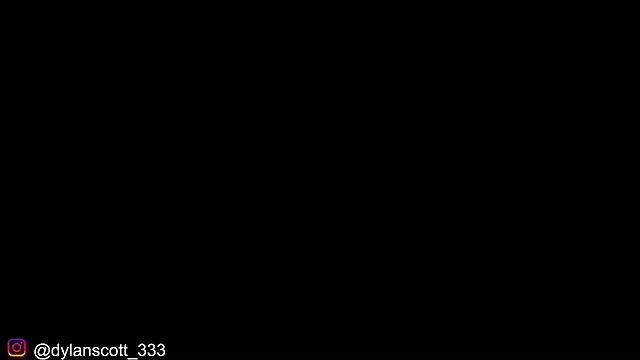 Snapshot of dylanscott_ chatting on October 3, 2025, 5:36 pm dylanscott online show from October 3, 2025, 5:36 pm