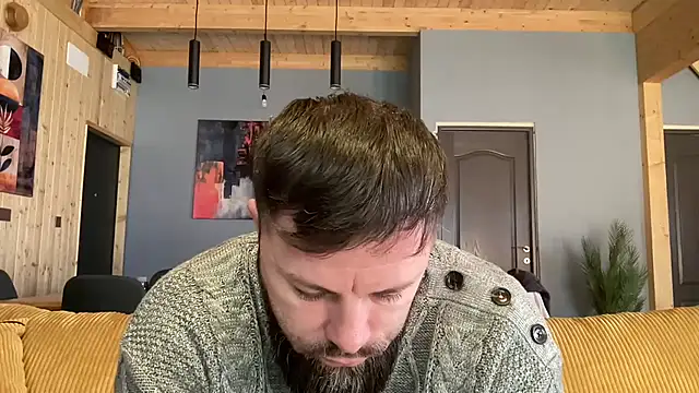 Snapshot of AlphaSparks chatting on February 3, 2026, 7:13 am AlphaSparks online show from February 3, 2026, 7:13 am