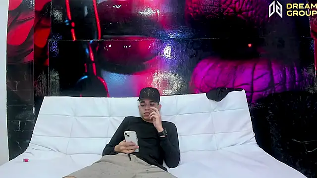 AmazingPartys online show from March 26, 2026, 1:42 pm