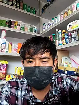 Snapshot of Yomo12345677 chatting on November 2, 2025, 6:29 am Yomo12345677 online show from November 2, 2025, 6:29 am