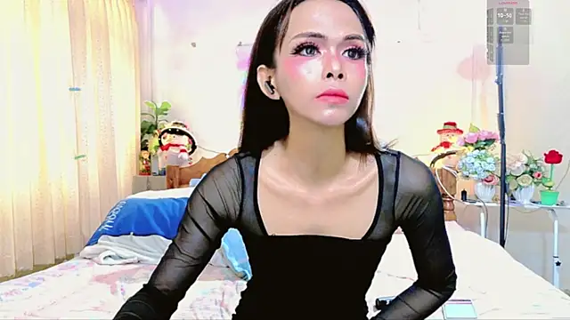 Snapshot of ribbinpink chatting on June 25, 2026, 6:07 am ribbinpink online show from June 25, 2026, 6:07 am