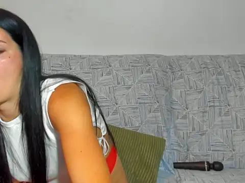 GlamourousKassy online show from September 17, 2025, 5:37 pm