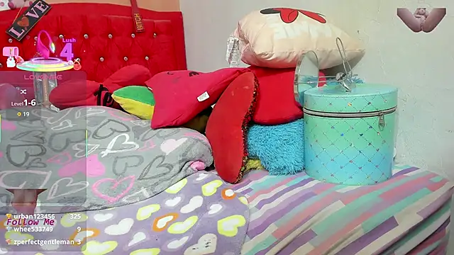 camile milf online show from October 30, 2025, 4:48 pm