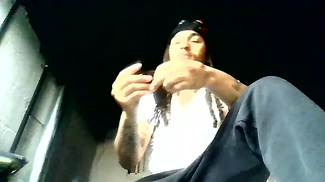 Snapshot of BigWayneBabyXXX chatting on November 17, 2025, 10:08 am BigWayneBabyXXX online show from November 17, 2025, 10:08 am