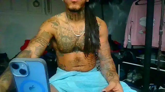 Snapshot of BigWayneBabyXXX chatting on December 17, 2025, 5:01 am BigWayneBabyXXX online show from December 17, 2025, 5:01 am