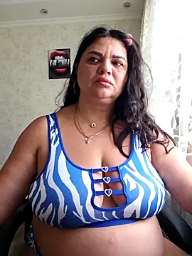 Snapshot of littleRikka chatting on October 30, 2025, 8:23 am littleRikka online show from October 30, 2025, 8:23 am