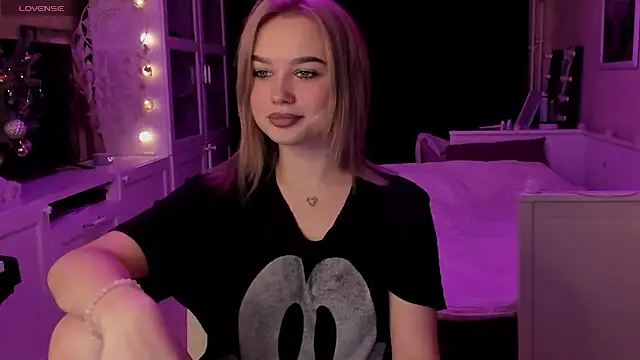 MaryDreaminess online show from January 9, 2025, 5:54 pm