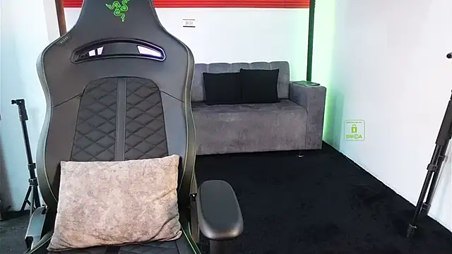 knimh online show from April 5, 2026, 6:03 pm