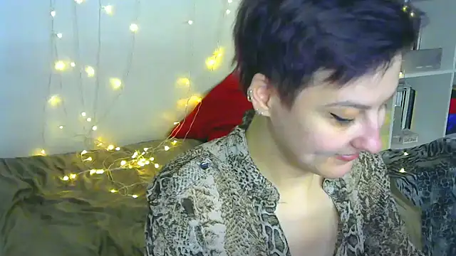 Snapshot of MartaBounty chatting on February 25, 2025, 8:00 pm MartaBounty online show from February 25, 2025, 8:00 pm