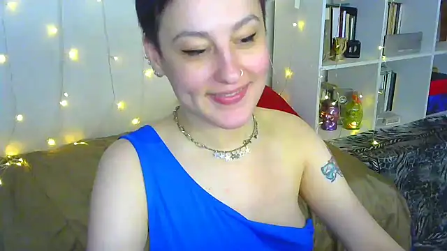 Snapshot of MartaBounty chatting on February 23, 2025, 8:17 am MartaBounty online show from February 23, 2025, 8:17 am