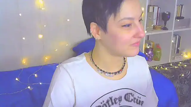 Snapshot of MartaBounty chatting on December 31, 2024, 8:02 pm MartaBounty online show from December 31, 2024, 8:02 pm