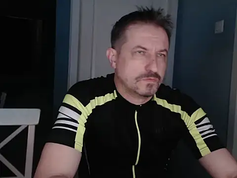 Snapshot of MisterFaithRO chatting on April 15, 2026, 1:55 am MisterFaithRO online show from April 15, 2026, 1:55 am