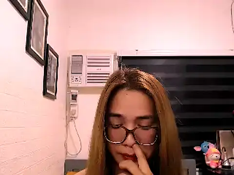 BIG SAUSAGE 69 online show from October 29, 2025, 1:10 pm