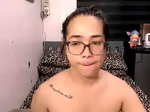 Snapshot of BIG_SAUSAGE_69 chatting on October 12, 2025, 12:45 am BIG SAUSAGE 69 online show from October 12, 2025, 12:45 am
