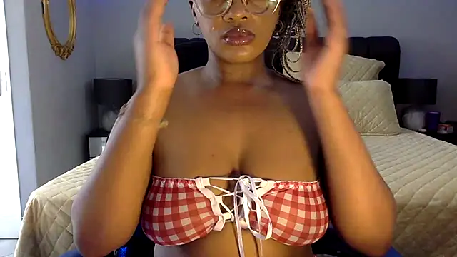 BOOTYBANGER24xx online show from November 13, 2025, 7:23 am