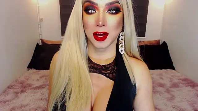 HugeCockDominantXxX online show from March 4, 2026, 9:00 pm