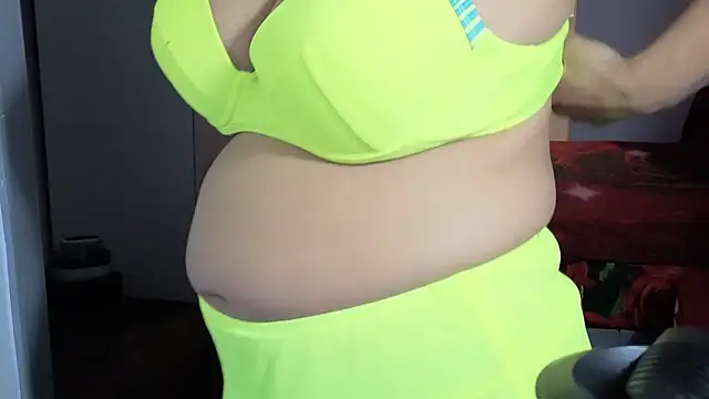 HotSpicyGujju online show from February 3, 2026, 7:24 am