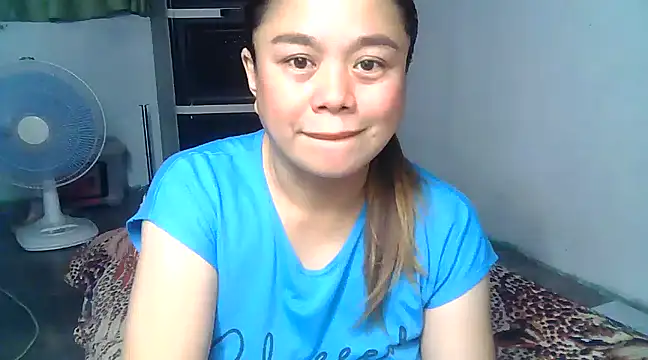 Snapshot of Kariebabe chatting on January 12, 2025, 9:30 am Kariebabe online show from January 12, 2025, 9:30 am