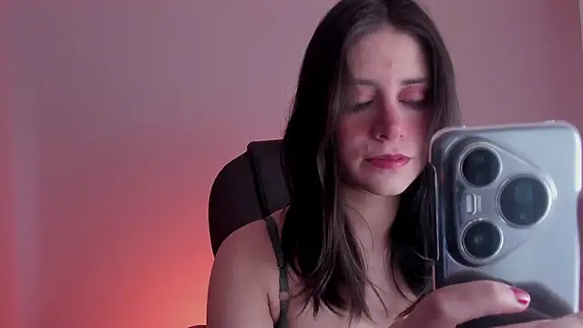 Snapshot of HazelKush chatting on November 6, 2025, 9:30 pm HazelKush online show from November 6, 2025, 9:30 pm