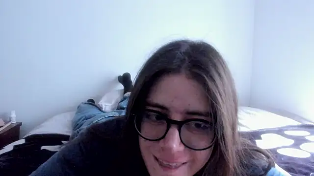 Snapshot of HazelKush chatting on March 22, 2026, 8:54 pm HazelKush online show from March 22, 2026, 8:54 pm