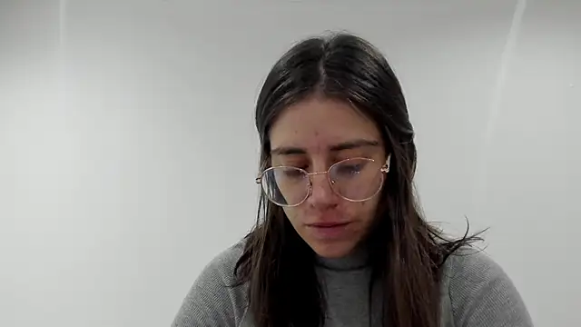 Snapshot of HazelKush chatting on November 15, 2025, 10:47 pm HazelKush online show from November 15, 2025, 10:47 pm