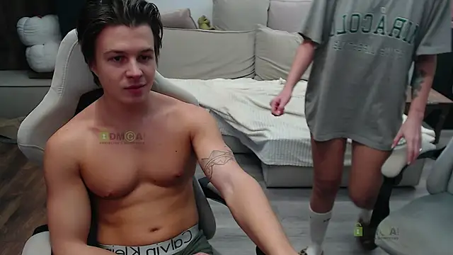 Snapshot of Sunny-Girl1 chatting on November 20, 2025, 8:04 am Sunny-Girl1 online show from November 20, 2025, 8:04 am