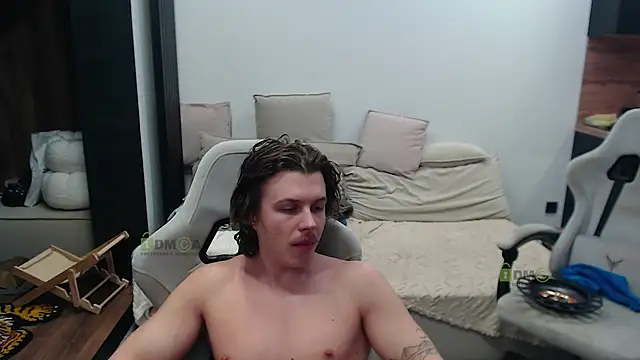 Sunny-Girl1 online show from April 3, 2026, 11:22 pm