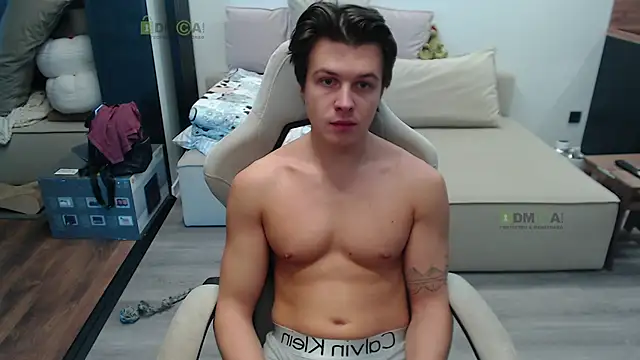 Snapshot of Sunny-Girl1 chatting on November 15, 2025, 8:40 am Sunny-Girl1 online show from November 15, 2025, 8:40 am