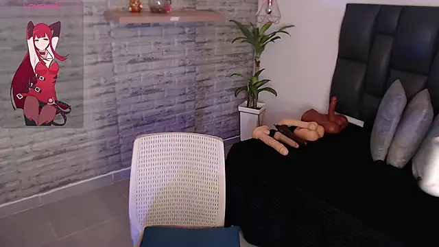 TinnaCobb online show from February 26, 2025, 4:16 pm