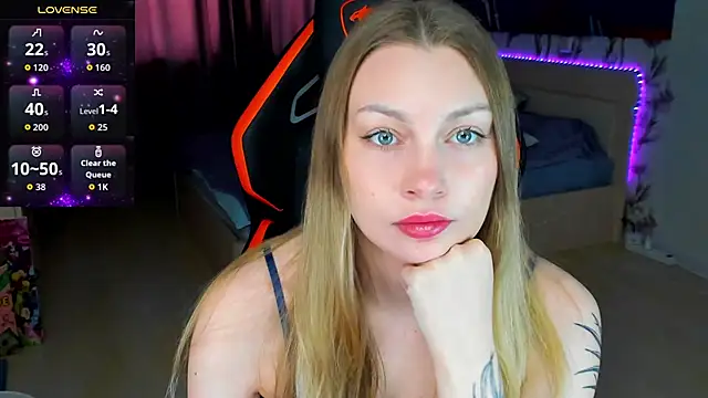 BiMolly online show from April 13, 2026, 11:25 am