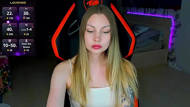 BiMolly online show from March 26, 2026, 6:39 pm