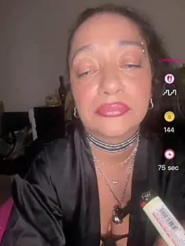 Snapshot of PichyPrettyPussy chatting on July 18, 2026, 6:44 am PichyPrettyPussy online show from July 18, 2026, 6:44 am