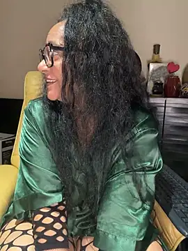 PichyPrettyPussy online show from November 10, 2025, 1:16 pm