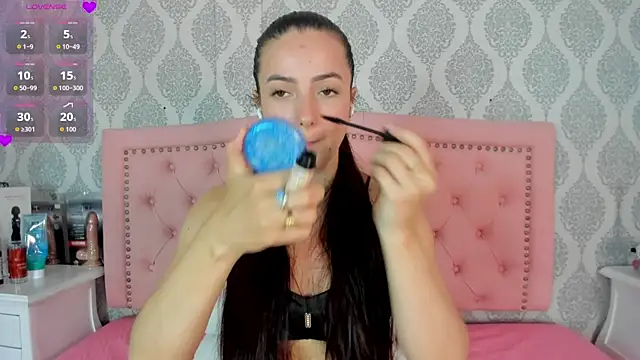 Princsgirl  online show from March 13, 2026, 7:52 pm