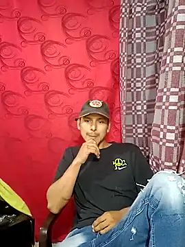 Snapshot of Sirius_5 chatting on February 11, 2025, 11:44 pm Sirius 5 online show from February 11, 2025, 11:44 pm