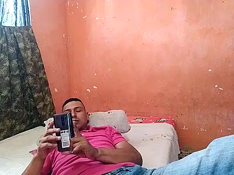 Snapshot of Sirius_5 chatting on October 9, 2025, 5:35 pm Sirius 5 online show from October 9, 2025, 5:35 pm