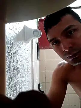 Snapshot of Sirius_5 chatting on November 6, 2025, 5:28 pm Sirius 5 online show from November 6, 2025, 5:28 pm