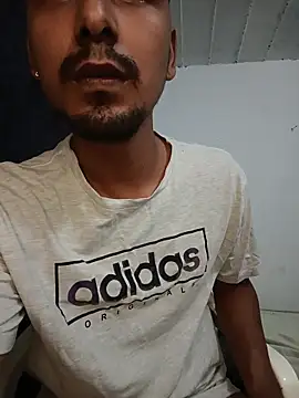 Snapshot of Sirius_5 chatting on December 13, 2025, 8:04 pm Sirius 5 online show from December 13, 2025, 8:04 pm