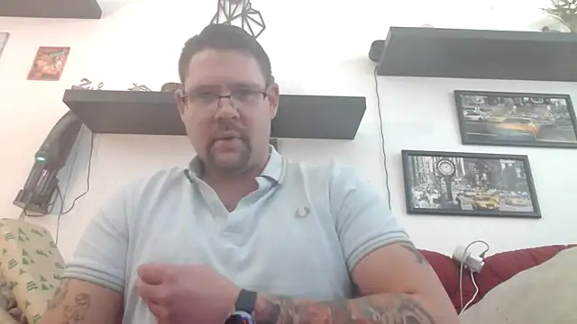 Snapshot of sexykevin17cm chatting on February 18, 2026, 2:46 pm sexykevin17cm online show from February 18, 2026, 2:46 pm