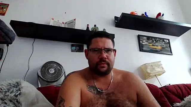 Snapshot of sexykevin17cm chatting on September 25, 2025, 2:01 pm sexykevin17cm online show from September 25, 2025, 2:01 pm