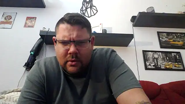 Snapshot of sexykevin17cm chatting on April 8, 2026, 9:05 pm sexykevin17cm online show from April 8, 2026, 9:05 pm