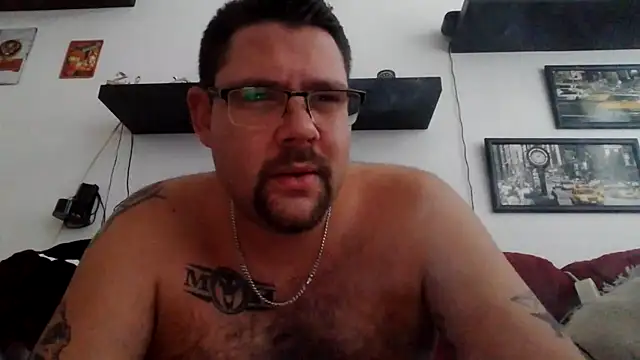 Snapshot of sexykevin17cm chatting on February 19, 2026, 3:09 pm sexykevin17cm online show from February 19, 2026, 3:09 pm