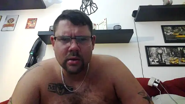 Snapshot of sexykevin17cm chatting on April 15, 2026, 10:32 pm sexykevin17cm online show from April 15, 2026, 10:32 pm