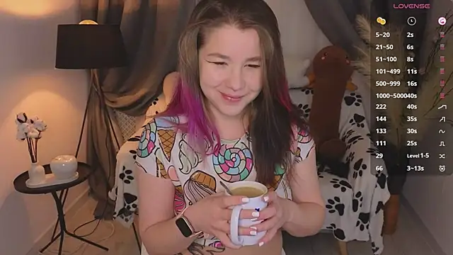 Snapshot of Mira_Falls chatting on October 28, 2025, 4:24 am Mira Falls online show from October 28, 2025, 4:24 am